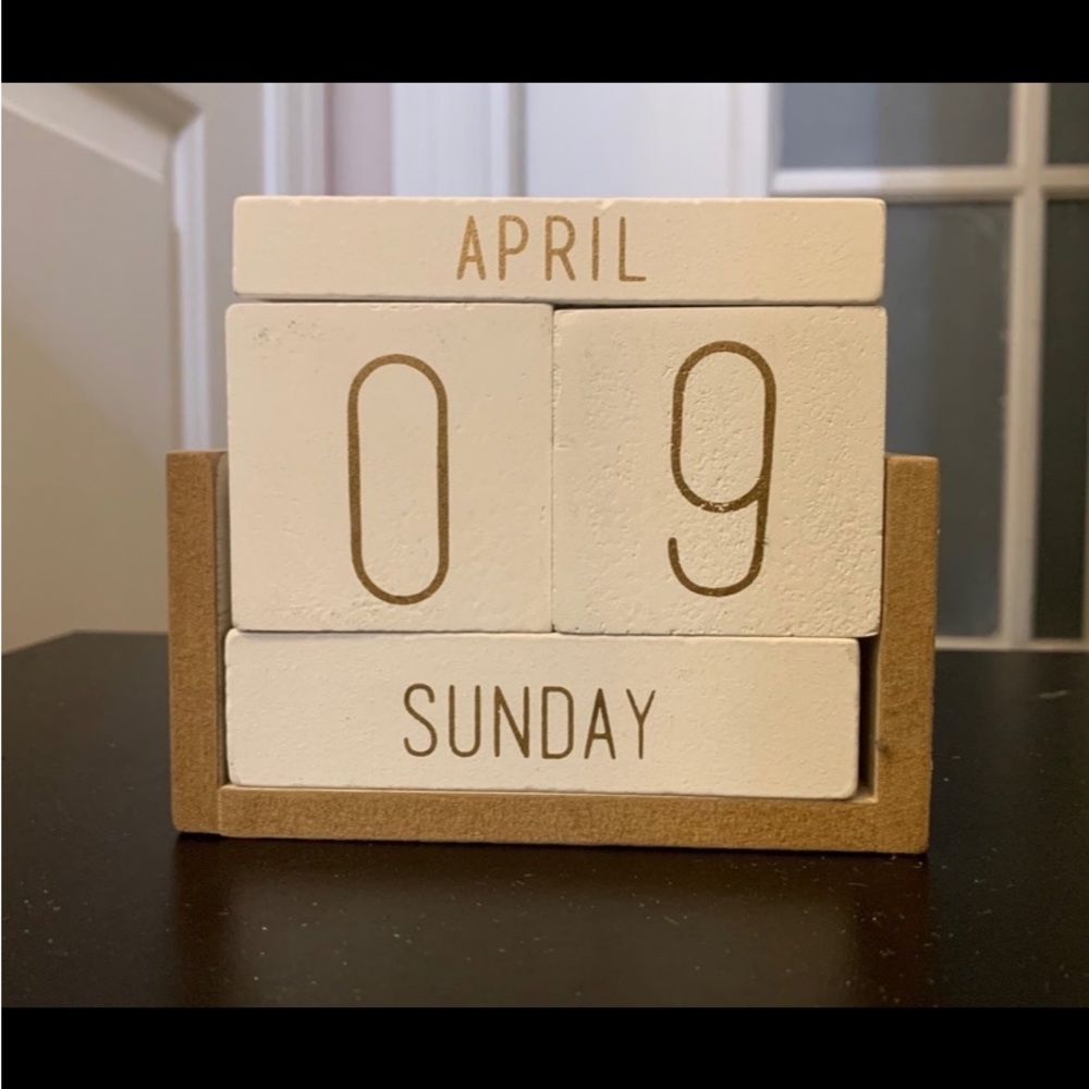 Wooden Block DeskTop Perpetual Calendar. Includes: Date,Month, Day Blocks